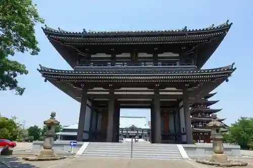 覚王山 日泰寺の山門