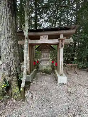 須佐神社の{uncategorized: "未分類", other: "その他", undefined: "問題あり", building: "その他建物", grave: "お墓", sacred_gate: "鳥居", guardian: "狛犬", statue: "像", buddha: "仏像", history: "歴史", nature: "自然", garden: "庭園", animal: "動物", pagoda: "塔", temizu: "手水舎", mountain_gate: "山門・神門", sanctuary: "本殿・本堂", subordinate: "末社・摂社", art: "芸術", scenery: "景色", jizo: "地蔵", ema: "絵馬", goshuin: "御朱印", omikuji: "おみくじ", items: "授与品その他", amulet: "お守り", goshuincho: "御朱印帳", eats: "食事", festival: "お祭り", votive_dance: "神楽", shichigosan: "七五三参", wedding: "結婚式", experience: "体験その他", initially: "初詣", around: "周辺", anti_infection: "感染症対策"}