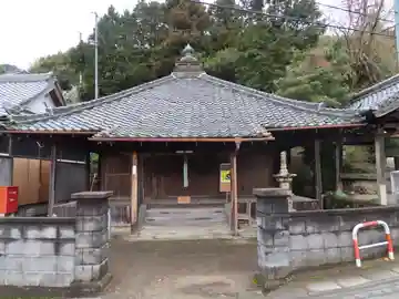 薬師寺の本殿・本堂
