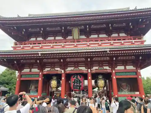 浅草寺の山門・神門