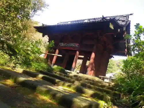 妙本寺の山門・神門