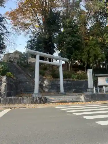 二宮神社の{uncategorized: "未分類", other: "その他", undefined: "問題あり", building: "その他建物", grave: "お墓", sacred_gate: "鳥居", guardian: "狛犬", statue: "像", buddha: "仏像", history: "歴史", nature: "自然", garden: "庭園", animal: "動物", pagoda: "塔", temizu: "手水舎", mountain_gate: "山門・神門", sanctuary: "本殿・本堂", subordinate: "末社・摂社", art: "芸術", scenery: "景色", jizo: "地蔵", ema: "絵馬", goshuin: "御朱印", omikuji: "おみくじ", items: "授与品その他", amulet: "お守り", goshuincho: "御朱印帳", eats: "食事", festival: "お祭り", votive_dance: "神楽", shichigosan: "七五三参", wedding: "結婚式", experience: "体験その他", initially: "初詣", around: "周辺", anti_infection: "感染症対策"}