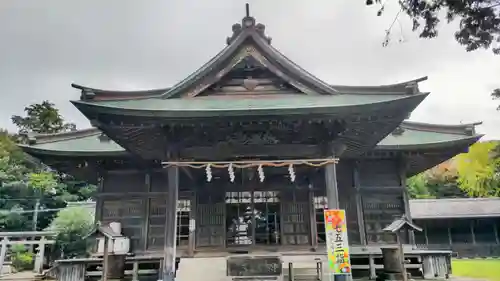 鶴谷八幡宮の本殿・本堂