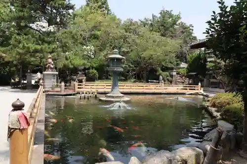 霊山寺の庭園