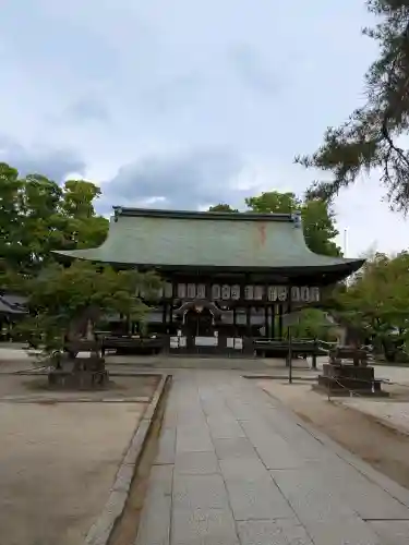 今宮神社の{uncategorized: "未分類", other: "その他", undefined: "問題あり", building: "その他建物", grave: "お墓", sacred_gate: "鳥居", guardian: "狛犬", statue: "像", buddha: "仏像", history: "歴史", nature: "自然", garden: "庭園", animal: "動物", pagoda: "塔", temizu: "手水舎", mountain_gate: "山門・神門", sanctuary: "本殿・本堂", subordinate: "末社・摂社", art: "芸術", scenery: "景色", jizo: "地蔵", ema: "絵馬", goshuin: "御朱印", omikuji: "おみくじ", items: "授与品その他", amulet: "お守り", goshuincho: "御朱印帳", eats: "食事", festival: "お祭り", votive_dance: "神楽", shichigosan: "七五三参", wedding: "結婚式", experience: "体験その他", initially: "初詣", around: "周辺", anti_infection: "感染症対策"}