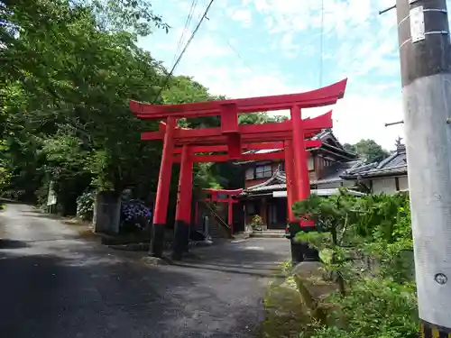 古麓稲荷神社の鳥居