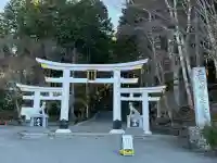 三峯神社の{uncategorized: "未分類", other: "その他", undefined: "問題あり", building: "その他建物", grave: "お墓", sacred_gate: "鳥居", guardian: "狛犬", statue: "像", buddha: "仏像", history: "歴史", nature: "自然", garden: "庭園", animal: "動物", pagoda: "塔", temizu: "手水舎", mountain_gate: "山門・神門", sanctuary: "本殿・本堂", subordinate: "末社・摂社", art: "芸術", scenery: "景色", jizo: "地蔵", ema: "絵馬", goshuin: "御朱印", omikuji: "おみくじ", items: "授与品その他", amulet: "お守り", goshuincho: "御朱印帳", eats: "食事", festival: "お祭り", votive_dance: "神楽", shichigosan: "七五三参", wedding: "結婚式", experience: "体験その他", initially: "初詣", around: "周辺", anti_infection: "感染症対策"}