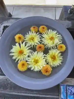 武蔵第六天神社の手水舎