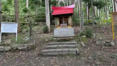 神社（洞爺湖中の島）の本殿・本堂
