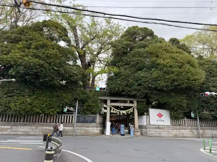 川越氷川神社の{uncategorized: "未分類", other: "その他", undefined: "問題あり", building: "その他建物", grave: "お墓", sacred_gate: "鳥居", guardian: "狛犬", statue: "像", buddha: "仏像", history: "歴史", nature: "自然", garden: "庭園", animal: "動物", pagoda: "塔", temizu: "手水舎", mountain_gate: "山門・神門", sanctuary: "本殿・本堂", subordinate: "末社・摂社", art: "芸術", scenery: "景色", jizo: "地蔵", ema: "絵馬", goshuin: "御朱印", omikuji: "おみくじ", items: "授与品その他", amulet: "お守り", goshuincho: "御朱印帳", eats: "食事", festival: "お祭り", votive_dance: "神楽", shichigosan: "七五三参", wedding: "結婚式", experience: "体験その他", initially: "初詣", around: "周辺", anti_infection: "感染症対策"}