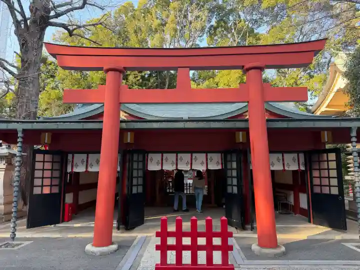 日枝神社の{uncategorized: "未分類", other: "その他", undefined: "問題あり", building: "その他建物", grave: "お墓", sacred_gate: "鳥居", guardian: "狛犬", statue: "像", buddha: "仏像", history: "歴史", nature: "自然", garden: "庭園", animal: "動物", pagoda: "塔", temizu: "手水舎", mountain_gate: "山門・神門", sanctuary: "本殿・本堂", subordinate: "末社・摂社", art: "芸術", scenery: "景色", jizo: "地蔵", ema: "絵馬", goshuin: "御朱印", omikuji: "おみくじ", items: "授与品その他", amulet: "お守り", goshuincho: "御朱印帳", eats: "食事", festival: "お祭り", votive_dance: "神楽", shichigosan: "七五三参", wedding: "結婚式", experience: "体験その他", initially: "初詣", around: "周辺", anti_infection: "感染症対策"}