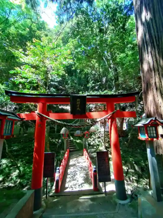 霊山寺の{uncategorized: "未分類", other: "その他", undefined: "問題あり", building: "その他建物", grave: "お墓", sacred_gate: "鳥居", guardian: "狛犬", statue: "像", buddha: "仏像", history: "歴史", nature: "自然", garden: "庭園", animal: "動物", pagoda: "塔", temizu: "手水舎", mountain_gate: "山門・神門", sanctuary: "本殿・本堂", subordinate: "末社・摂社", art: "芸術", scenery: "景色", jizo: "地蔵", ema: "絵馬", goshuin: "御朱印", omikuji: "おみくじ", items: "授与品その他", amulet: "お守り", goshuincho: "御朱印帳", eats: "食事", festival: "お祭り", votive_dance: "神楽", shichigosan: "七五三参", wedding: "結婚式", experience: "体験その他", initially: "初詣", around: "周辺", anti_infection: "感染症対策"}