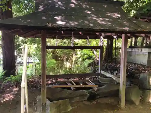 穴師坐兵主神社の手水舎