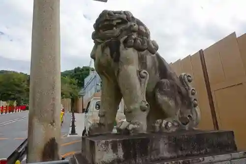 京都霊山護國神社の狛犬