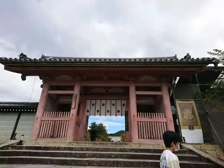 仁和寺の山門・神門