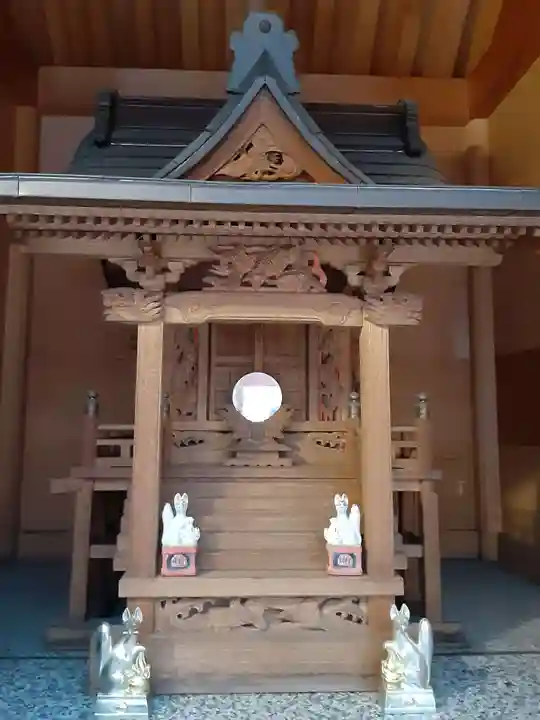 宝童稲荷神社の本殿・本堂
