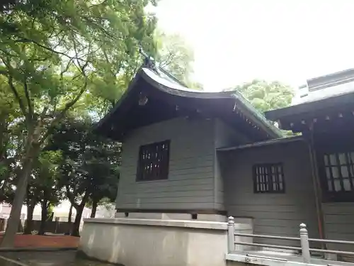新曽氷川神社の本殿・本堂