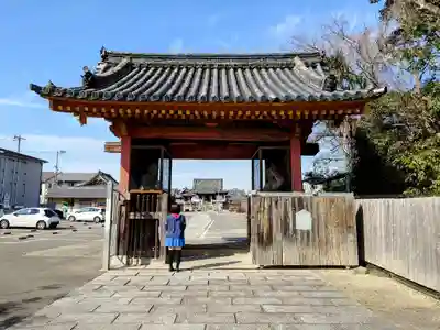 家原寺の山門・神門