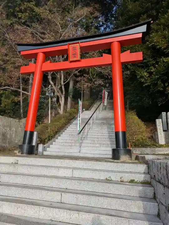 塩田八幡宮の{uncategorized: "未分類", other: "その他", undefined: "問題あり", building: "その他建物", grave: "お墓", sacred_gate: "鳥居", guardian: "狛犬", statue: "像", buddha: "仏像", history: "歴史", nature: "自然", garden: "庭園", animal: "動物", pagoda: "塔", temizu: "手水舎", mountain_gate: "山門・神門", sanctuary: "本殿・本堂", subordinate: "末社・摂社", art: "芸術", scenery: "景色", jizo: "地蔵", ema: "絵馬", goshuin: "御朱印", omikuji: "おみくじ", items: "授与品その他", amulet: "お守り", goshuincho: "御朱印帳", eats: "食事", festival: "お祭り", votive_dance: "神楽", shichigosan: "七五三参", wedding: "結婚式", experience: "体験その他", initially: "初詣", around: "周辺", anti_infection: "感染症対策"}