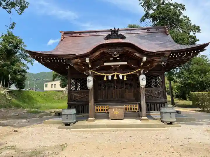 築山神社の本殿・本堂