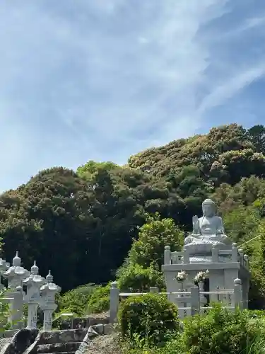 龍源院の{uncategorized: "未分類", other: "その他", undefined: "問題あり", building: "その他建物", grave: "お墓", sacred_gate: "鳥居", guardian: "狛犬", statue: "像", buddha: "仏像", history: "歴史", nature: "自然", garden: "庭園", animal: "動物", pagoda: "塔", temizu: "手水舎", mountain_gate: "山門・神門", sanctuary: "本殿・本堂", subordinate: "末社・摂社", art: "芸術", scenery: "景色", jizo: "地蔵", ema: "絵馬", goshuin: "御朱印", omikuji: "おみくじ", items: "授与品その他", amulet: "お守り", goshuincho: "御朱印帳", eats: "食事", festival: "お祭り", votive_dance: "神楽", shichigosan: "七五三参", wedding: "結婚式", experience: "体験その他", initially: "初詣", around: "周辺", anti_infection: "感染症対策"}