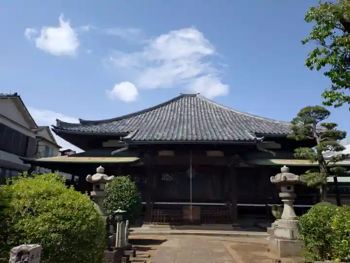 荘厳寺の本殿・本堂