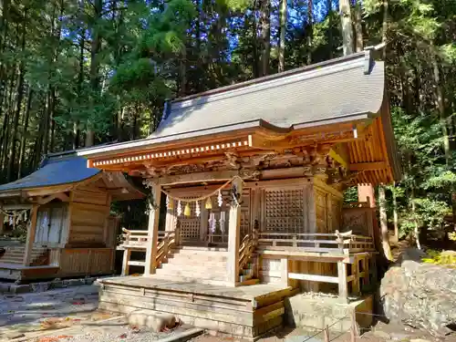 戸隠神社の本殿