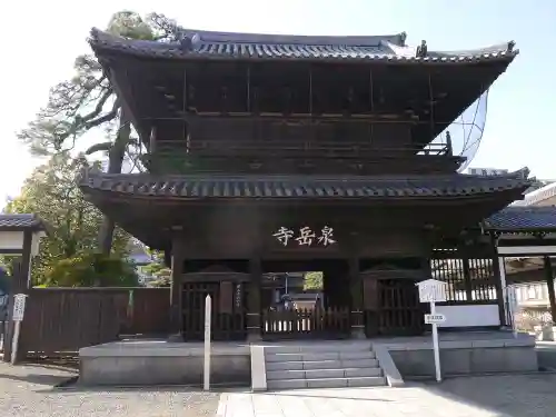 泉岳寺の山門・神門