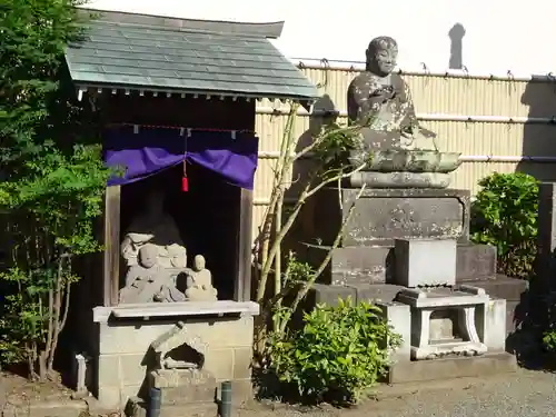 荘厳寺の像