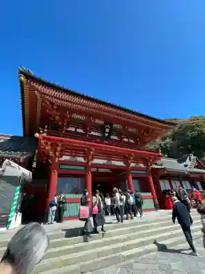 鶴岡八幡宮の{uncategorized: "未分類", other: "その他", undefined: "問題あり", building: "その他建物", grave: "お墓", sacred_gate: "鳥居", guardian: "狛犬", statue: "像", buddha: "仏像", history: "歴史", nature: "自然", garden: "庭園", animal: "動物", pagoda: "塔", temizu: "手水舎", mountain_gate: "山門・神門", sanctuary: "本殿・本堂", subordinate: "末社・摂社", art: "芸術", scenery: "景色", jizo: "地蔵", ema: "絵馬", goshuin: "御朱印", omikuji: "おみくじ", items: "授与品その他", amulet: "お守り", goshuincho: "御朱印帳", eats: "食事", festival: "お祭り", votive_dance: "神楽", shichigosan: "七五三参", wedding: "結婚式", experience: "体験その他", initially: "初詣", around: "周辺", anti_infection: "感染症対策"}