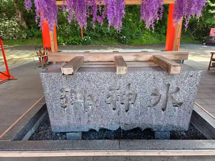 宝徳山稲荷大社(新潟県)