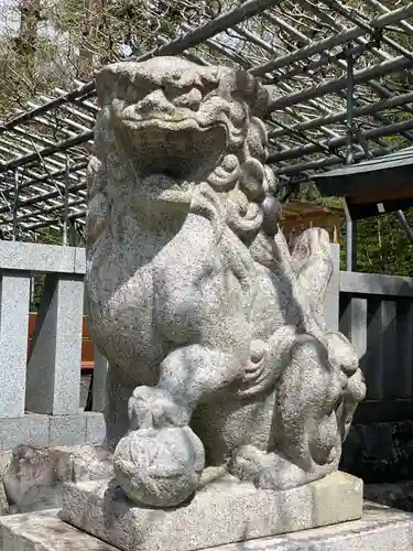 神場山神社の狛犬