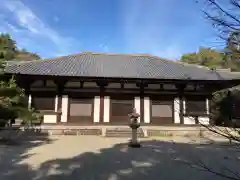 秋篠寺の本殿