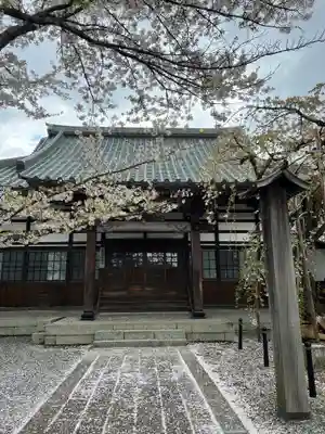 竜谷寺の本殿・本堂