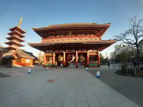 浅草寺の山門