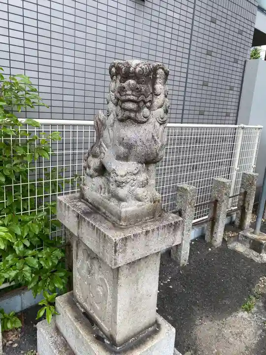 日置神社の狛犬