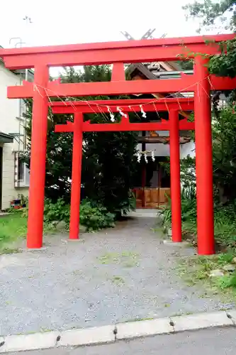 豊受稲荷神社の鳥居