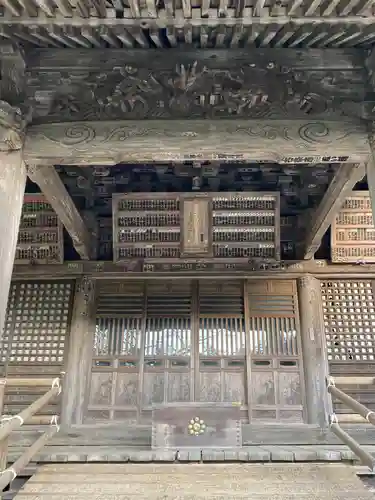 観福寺の本殿・本堂