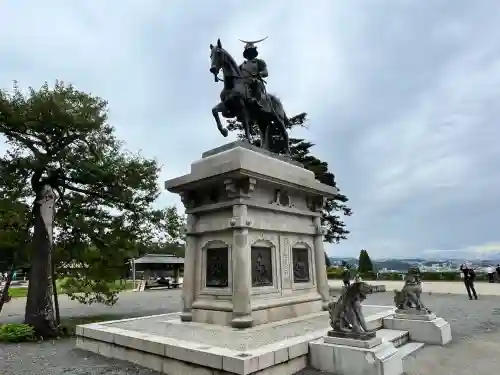 宮城縣護國神社の像