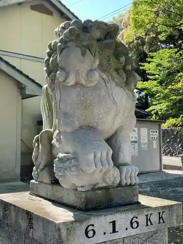 椿八幡宮の狛犬