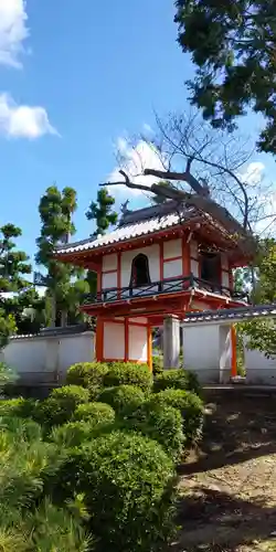 萬年寺の山門・神門
