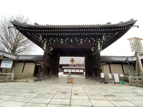 本願寺（西本願寺）の山門