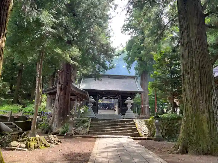 河口浅間神社の山門・神門