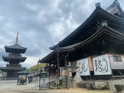 水間寺の{uncategorized: "未分類", other: "その他", undefined: "問題あり", building: "その他建物", grave: "お墓", sacred_gate: "鳥居", guardian: "狛犬", statue: "像", buddha: "仏像", history: "歴史", nature: "自然", garden: "庭園", animal: "動物", pagoda: "塔", temizu: "手水舎", mountain_gate: "山門・神門", sanctuary: "本殿・本堂", subordinate: "末社・摂社", art: "芸術", scenery: "景色", jizo: "地蔵", ema: "絵馬", goshuin: "御朱印", omikuji: "おみくじ", items: "授与品その他", amulet: "お守り", goshuincho: "御朱印帳", eats: "食事", festival: "お祭り", votive_dance: "神楽", shichigosan: "七五三参", wedding: "結婚式", experience: "体験その他", initially: "初詣", around: "周辺", anti_infection: "感染症対策"}