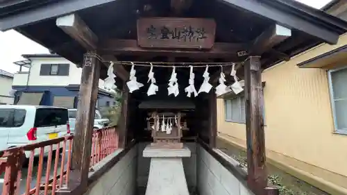 宝登山神社の本殿・本堂