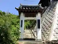 靈山寺(霊山寺)の山門・神門