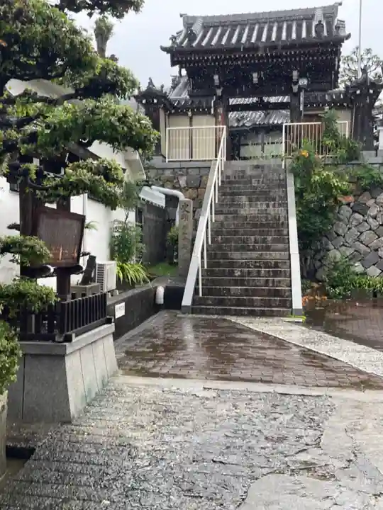 明泉寺の山門・神門