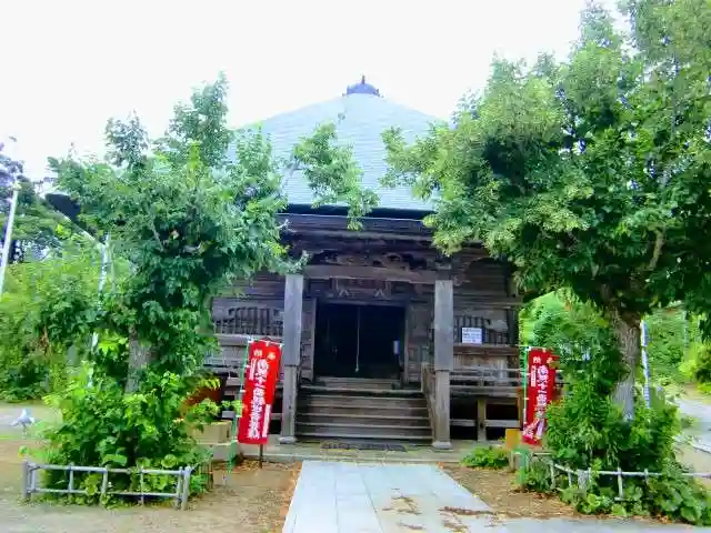 石堂寺の本殿・本堂