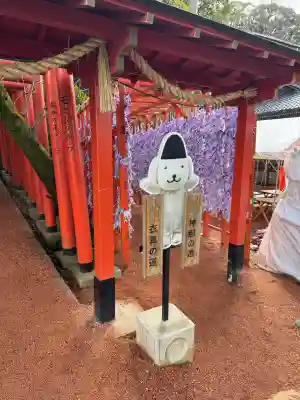 石浦神社の{uncategorized: "未分類", other: "その他", undefined: "問題あり", building: "その他建物", grave: "お墓", sacred_gate: "鳥居", guardian: "狛犬", statue: "像", buddha: "仏像", history: "歴史", nature: "自然", garden: "庭園", animal: "動物", pagoda: "塔", temizu: "手水舎", mountain_gate: "山門・神門", sanctuary: "本殿・本堂", subordinate: "末社・摂社", art: "芸術", scenery: "景色", jizo: "地蔵", ema: "絵馬", goshuin: "御朱印", omikuji: "おみくじ", items: "授与品その他", amulet: "お守り", goshuincho: "御朱印帳", eats: "食事", festival: "お祭り", votive_dance: "神楽", shichigosan: "七五三参", wedding: "結婚式", experience: "体験その他", initially: "初詣", around: "周辺", anti_infection: "感染症対策"}
