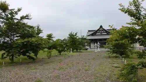 照恵寺の庭園